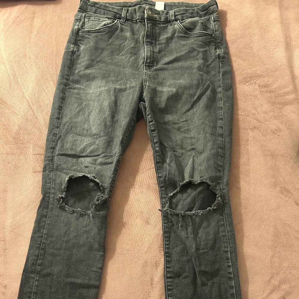 H&M distressed Jeans